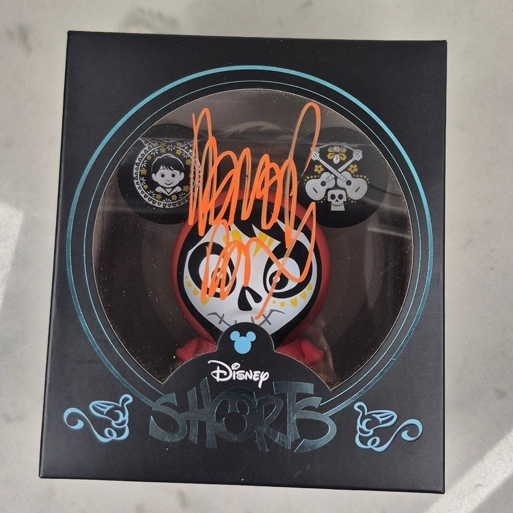 Disney Shorts Coco Miguel Vinyl Figure Herrera Box Goma Toys Signed Box 23